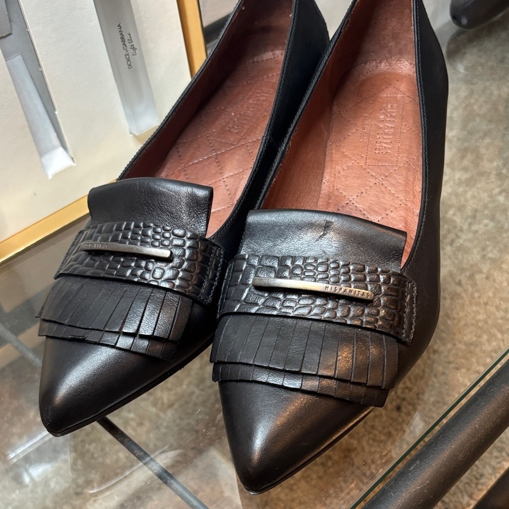 Chic Black Leather Loafers - Picture 4 of 5
